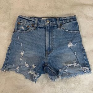 ABERCROMBIE 4” MOM SHORT